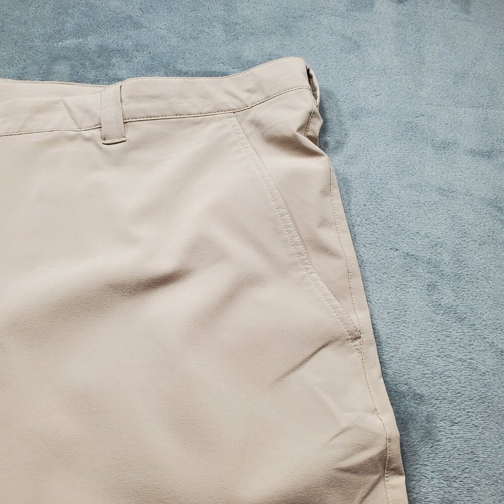 Columbia PFG Omni-Shield Outdoor Fishing Shorts Khaki 5 Pockets Men Sz 54 - Picture 8 of 15